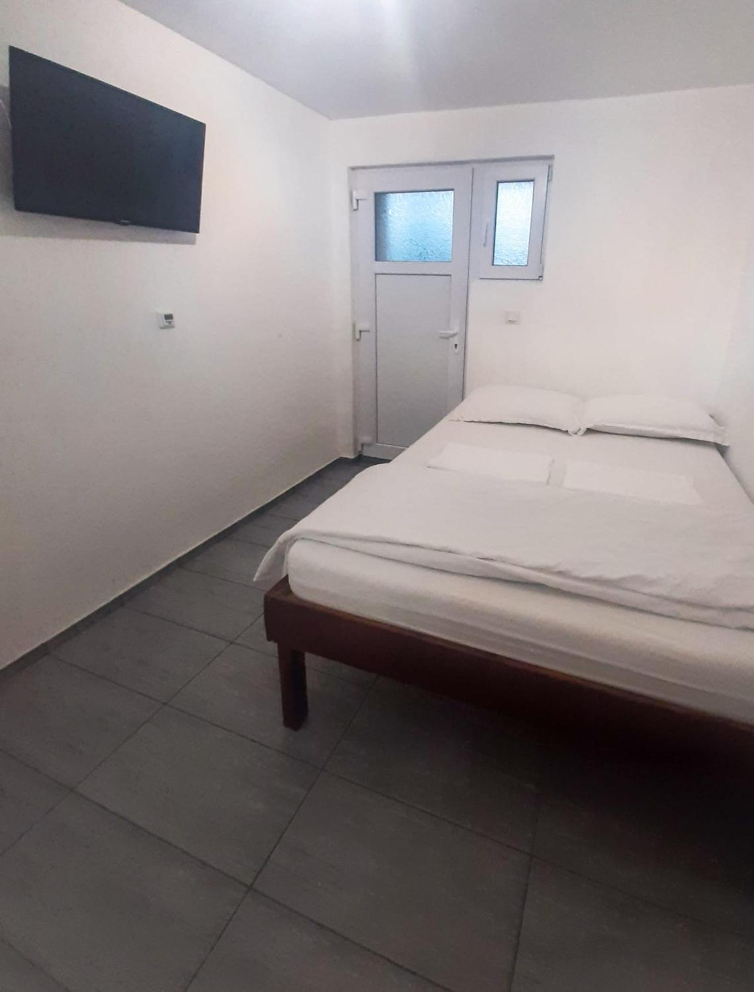 Vila Dionysos Brasov Ghimbav Buitenkant foto